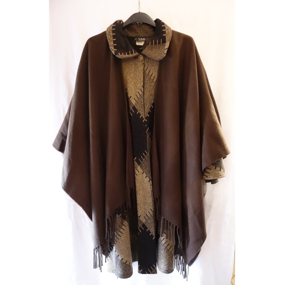 Villa Mode International Cape Style Fall/Winter Coat with Separate Shawl